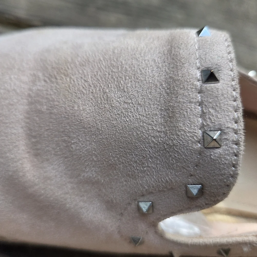 Marc Fisher Studded Espadrille Slip On Sneakers Beige Suede Flats 8.5